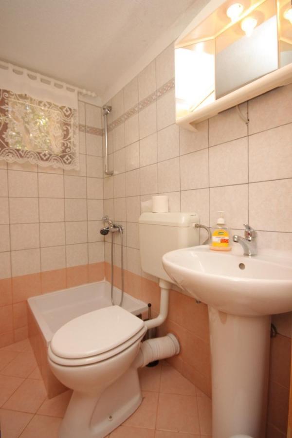 Apartments And Rooms With Parking Space Cunski, Losinj - 2498 Екстериор снимка