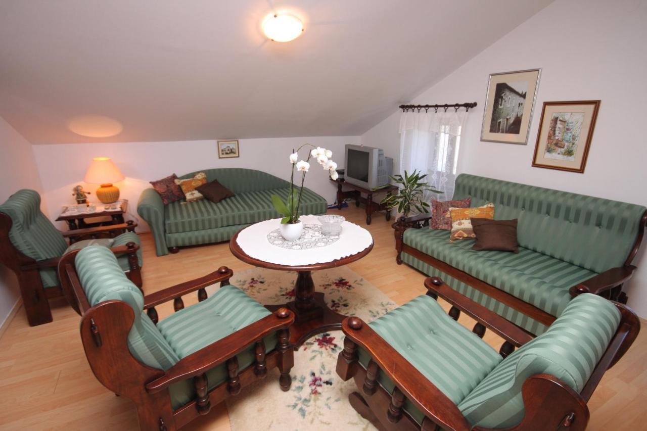 Apartments And Rooms With Parking Space Cunski, Losinj - 2498 Екстериор снимка