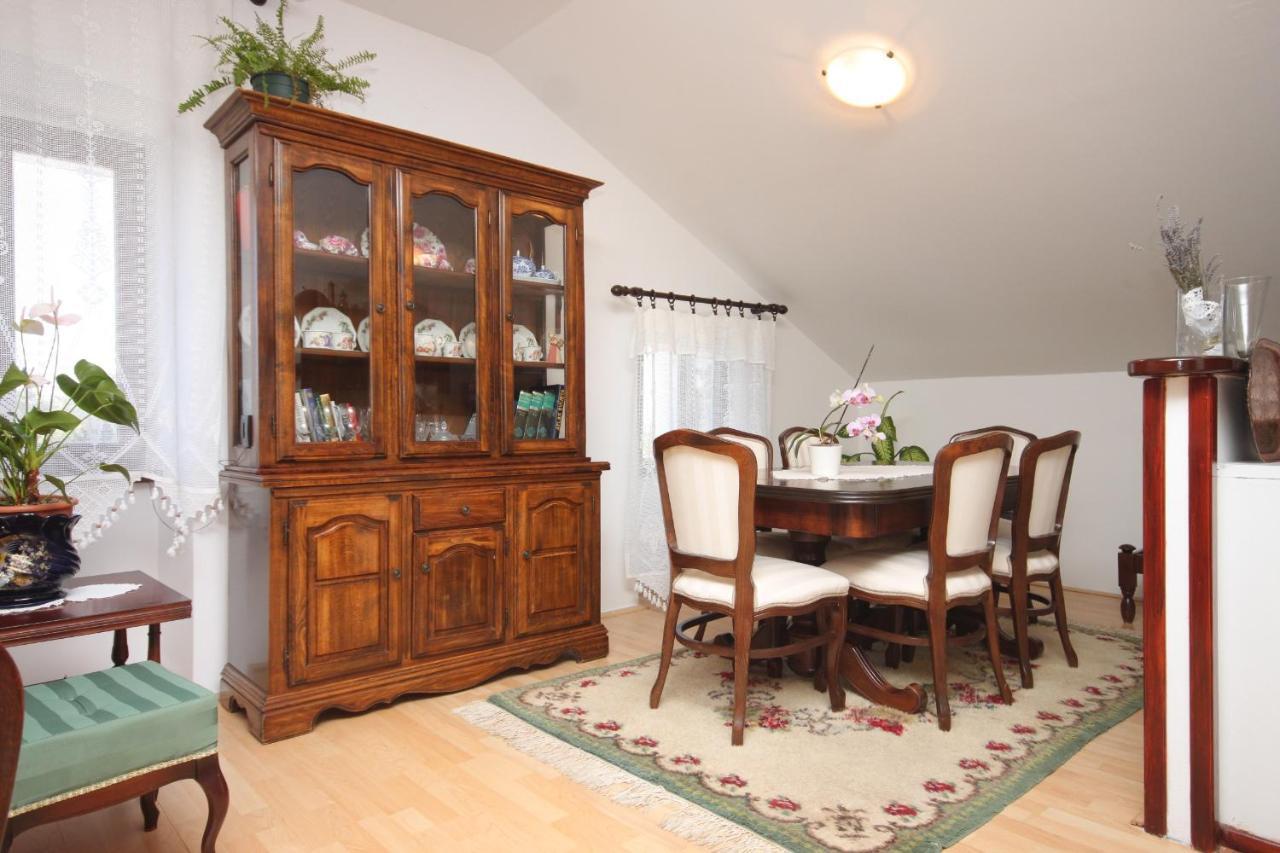 Apartments And Rooms With Parking Space Cunski, Losinj - 2498 Екстериор снимка